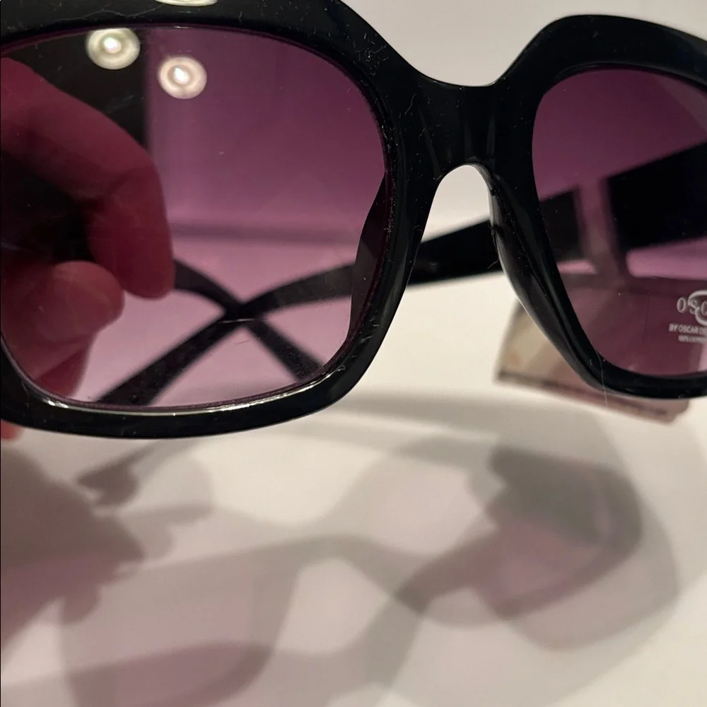 Sunglasses Oscar de la Renta NWT w/Generic Case - Picture 7 of 9